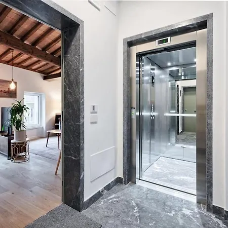 Apartment Luxuswohnung Im Herzen Von Verona